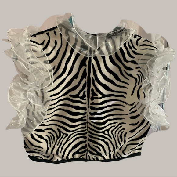 Zebra Print Ruffle Sleeve Blouse - Picture 6 of 16